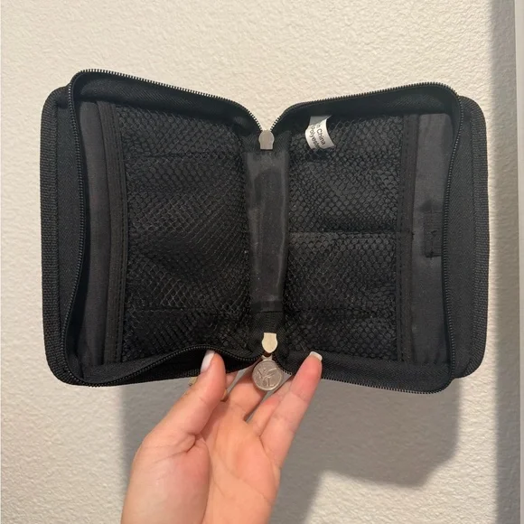 2 Young Living Essential Oils Travel Pouch Carry Case - Picture 2 of 4